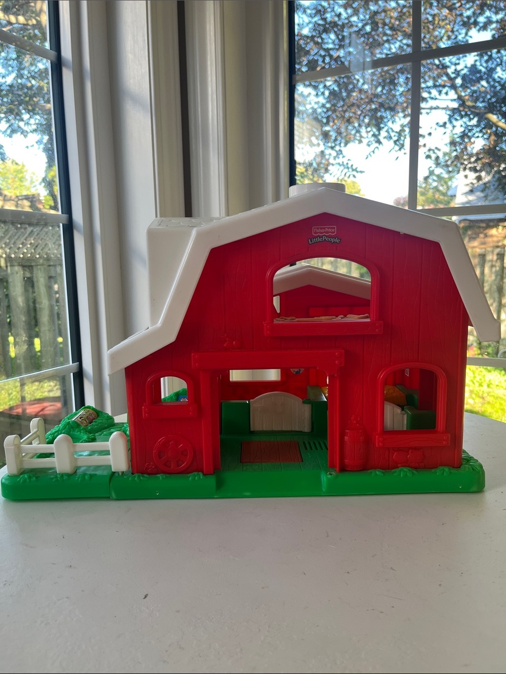 Fisher Price Little People Red & White Toy Barn